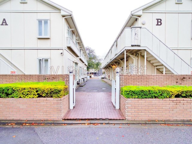 むさし野ハイツＢのエントランス