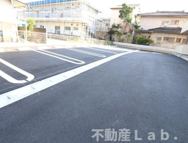 アイ・アイマンションⅡの駐車場