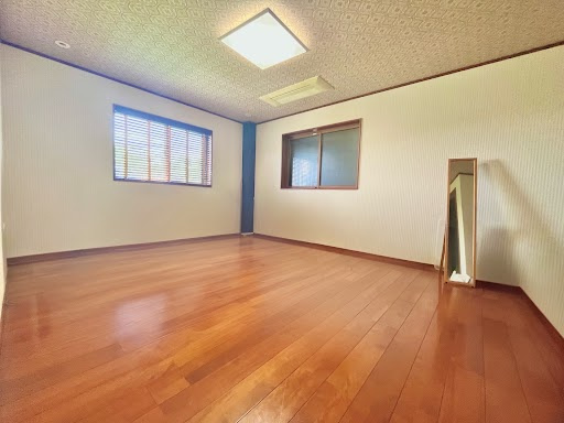 売中古戸建　中央区新橋町の洋室|各洋室は、寝室や子供部屋・書斎など用途様々にご活用いただけます