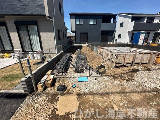 茅ヶ崎市松尾　新築戸建　全6棟の駐車場|5月2日撮影　工事中　駐車スペース