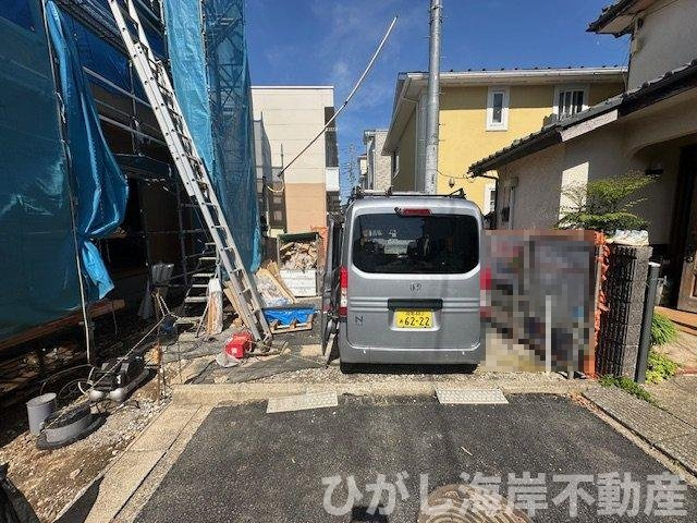 茅ヶ崎市柳島1丁目　新築戸建の駐車場|5月2日撮影　工事中　駐車スペース