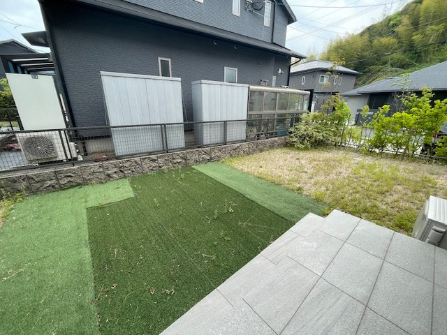 吉志新町一丁目6番2号（C-32）の庭