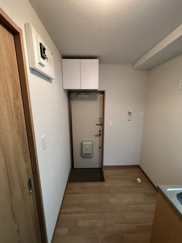 【玄関】