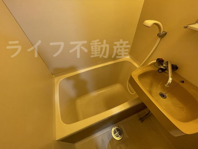 小若江スカイハイツの浴室|お風呂です