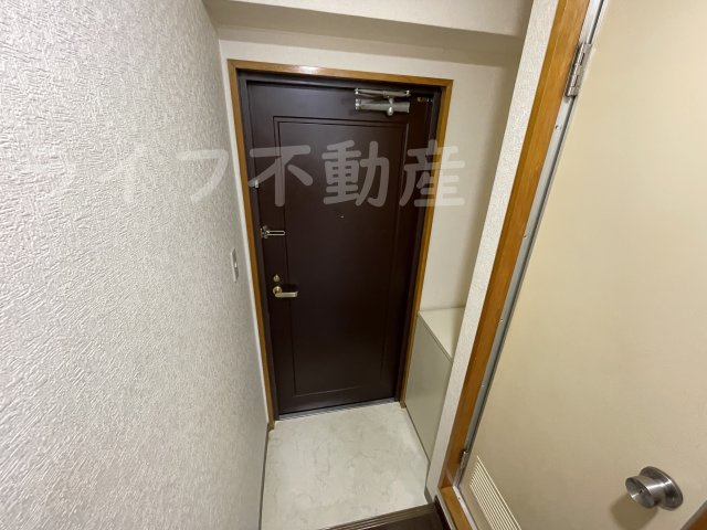 小若江スカイハイツの玄関|落ち着いた玄関です