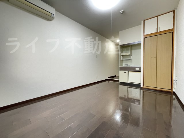 小若江スカイハイツの居間・リビング|使いやすい居間です