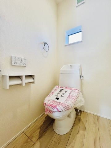 高崎市下之城町のトイレ|２ヵ所に位置するトイレは、生活リズムの違いにも対応できます◎