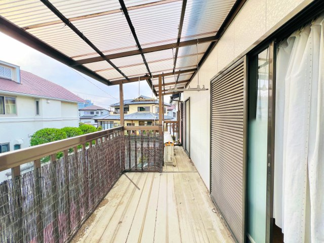 高崎市高関町のバルコニー|洗濯物もたっぷり干せるバルコニー◎