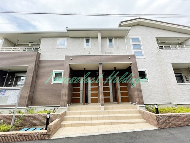 鎌倉市上町屋のアパートの外観