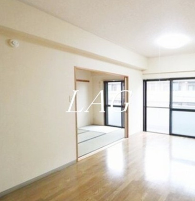 【居間・リビング】 | ガーデンクレス | 洋室のお部屋です。