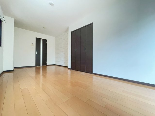 【寝室】