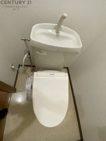 ウォシュレット付きのトイレです♪