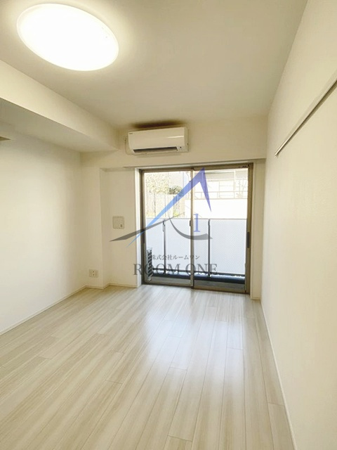 アーバンステーション成増の居間・リビング|洋室のお部屋です。