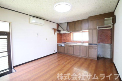 【居間・リビング】 | 嘉麻市漆生　戸建て