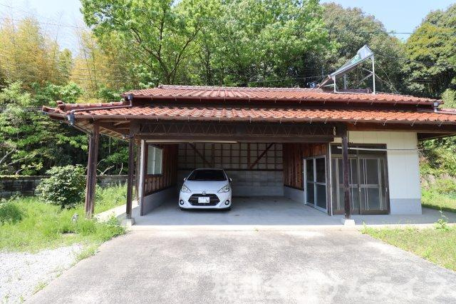 【駐車場】 | 嘉麻市漆生　戸建て