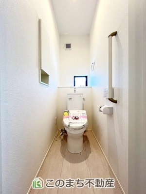 【トイレ】 | 小山市神鳥谷2期　3号棟 | いつも綺麗に清潔に！シャワー付きトイレです♪
