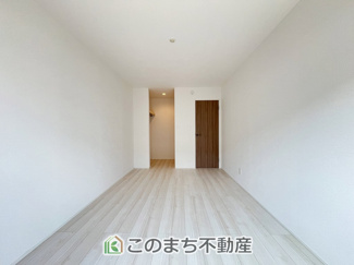 【洋室】 | 小山市神鳥谷2期　3号棟 | 大切なプライベート空間は、趣味に合わせて使って頂けるようシンプルに仕上げてあります♪
