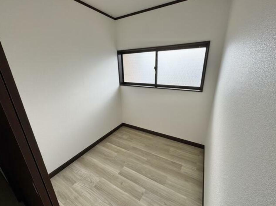 北茨城市華川町車　中古戸建の収納