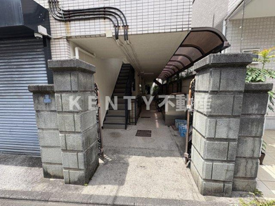 【エントランス】 | メゾン英 | 建物の内部です