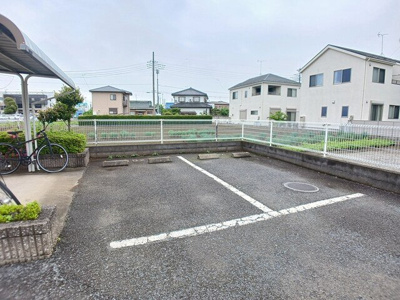 【駐車場】 | サンクレスト | 駐車場です
