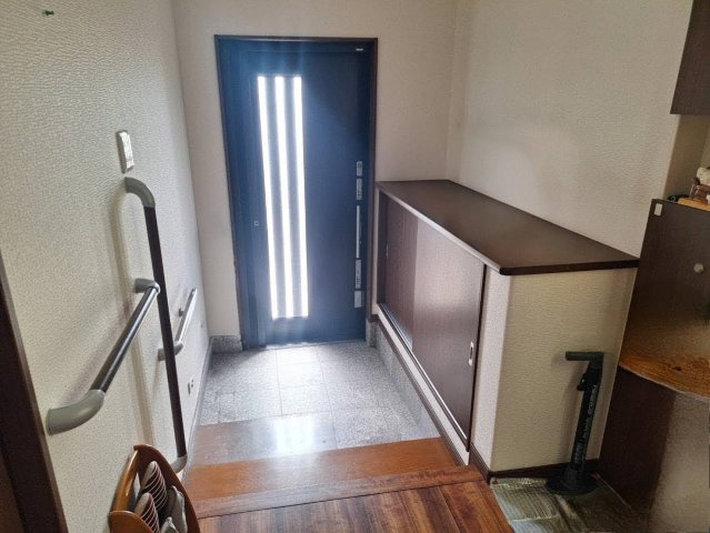 和歌山市古屋　平屋建住宅の玄関
