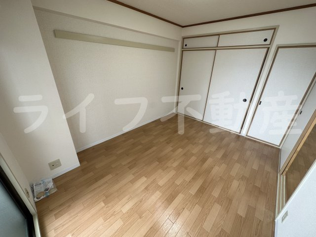 友井グレイスの内装|明るい室内です