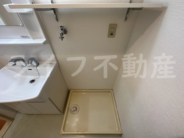友井グレイスの洗面所|スペースが確保できる洗面所です