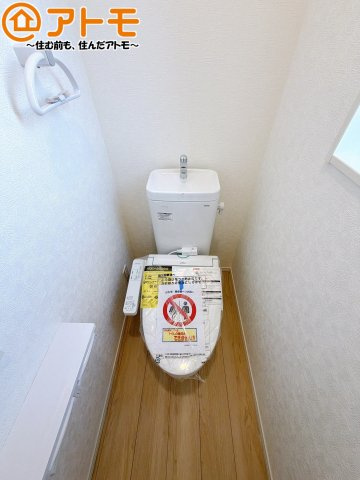 【トイレ】 | 焼津市石津第6　新築戸建　全1棟 | 毎日使うトイレだからこそ機能性を重視したいですよね！温水洗浄便座で快適な時間をお過ごしください♪