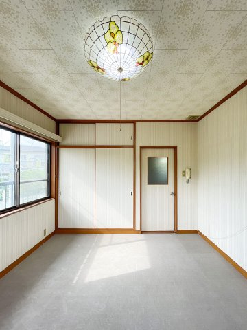 菅の台7丁目中古戸建の洋室|2階西側7帖の洋室
