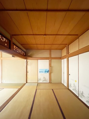 菅の台7丁目中古戸建の和室|1階東側6帖和室
