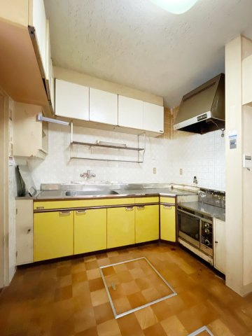 菅の台7丁目中古戸建のキッチン