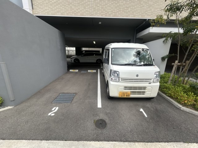 【駐車場】ライブガーデン江坂Ⅸ