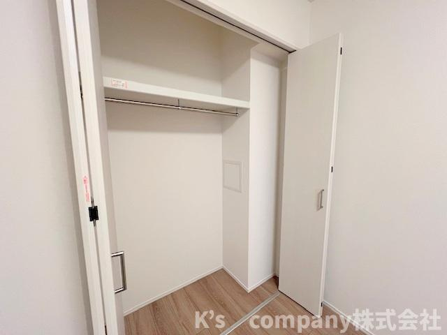 茅ヶ崎市共恵1丁目　ライオンズプラザ茅ヶ崎駅前の収納|サービスルーム4.5帖の収納スペース◇