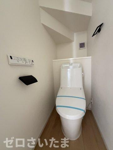 《仲介手数料無料》西東京市田無町１丁目4-3新築一戸建てケイアイグレイスのトイレ|1階