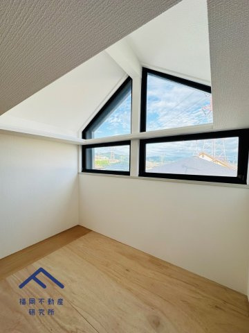 筑紫野市筑紫駅前通２丁目　戸建ての洋室