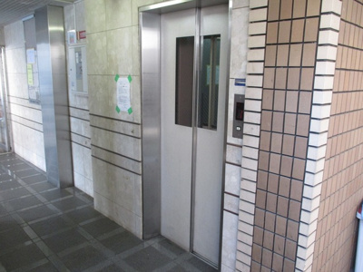 【その他共用部分】 | 豊里グランドハイツ | エレベーターが有るので便利ですね