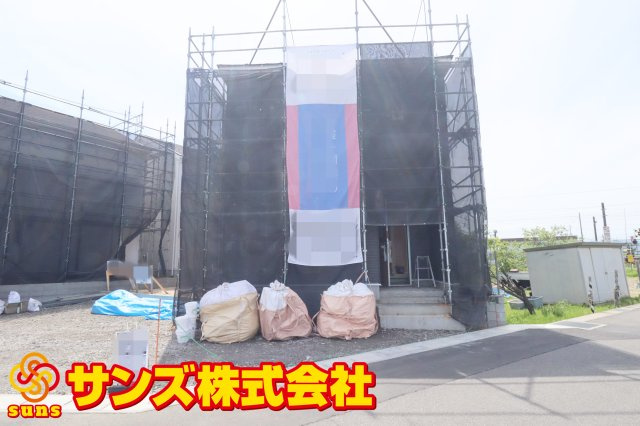 郡山市安積町笹川字高石坊　　　１号棟　　永盛小学校、安積中学区の外観|東側から見た外観♪