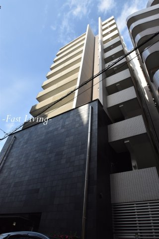 プライムアーバン神楽坂のエントランス