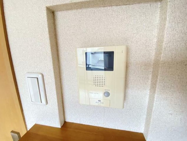 アーバヒルズ中野新橋のセキュリティ|モニター付きインターホン☆