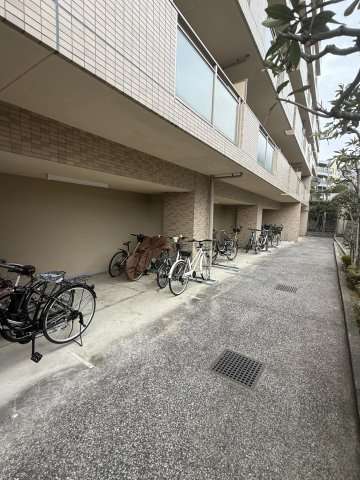 ヴィルヌーブ保土ヶ谷Ⅲのその他共用部分|駐輪場
