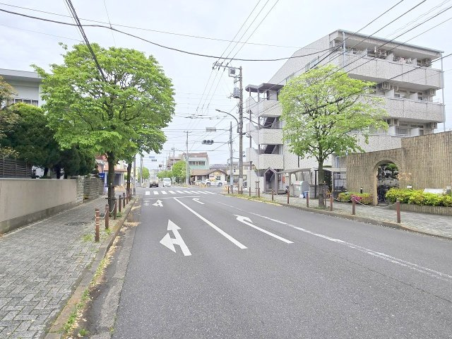 ライオンズマンション河辺シティ３LDKの周辺