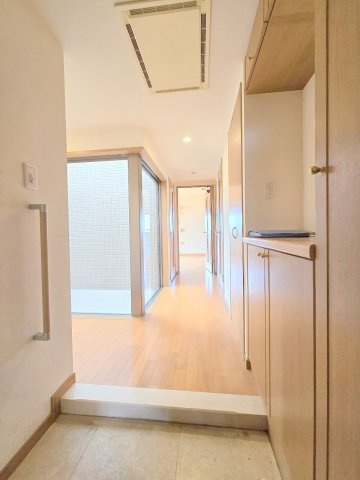 ライオンズマンション河辺シティ３LDKの玄関