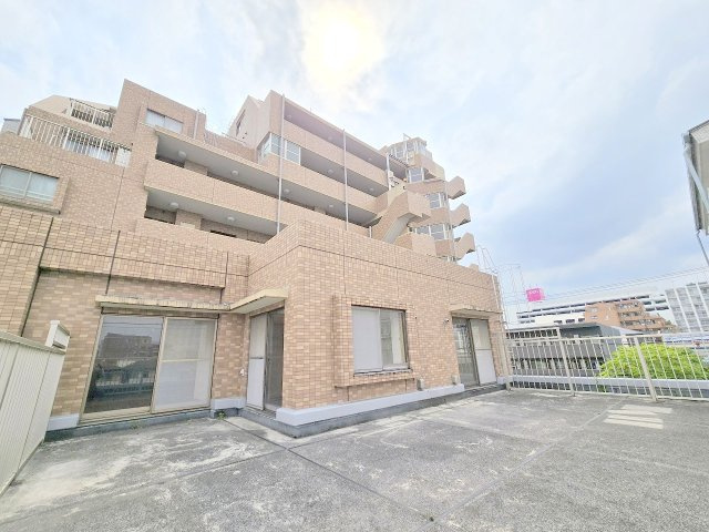 ライオンズマンション河辺シティ３LDKのバルコニー