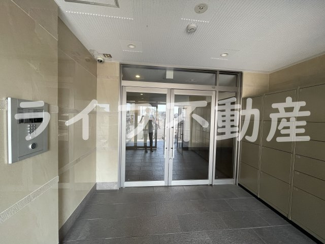 メゾン大邦のエントランス|清潔なエントランスです