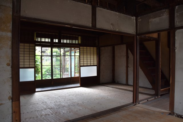 下鴨神社近く 庭に抱かれる、ゆとりの邸宅の内装