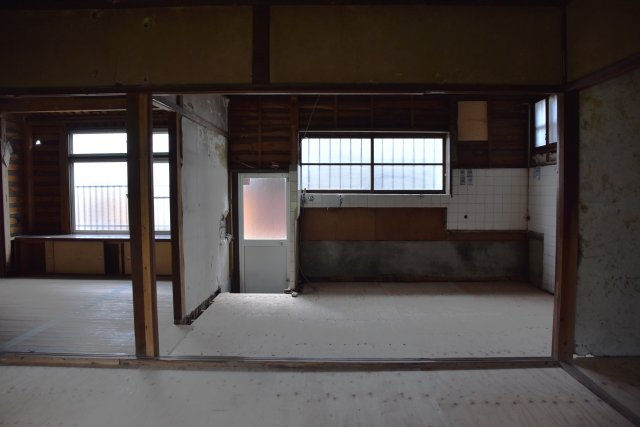 下鴨神社近く 庭に抱かれる、ゆとりの邸宅の内装