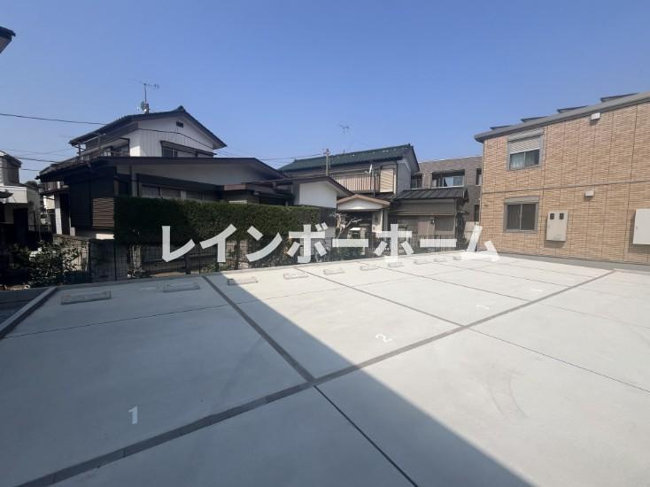 【仲介手数料：50％OFF】対象物件！の駐車場