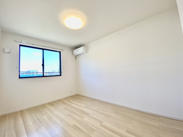 【洋室】 | ベルシャイン　紀三井寺　Ⅰ
