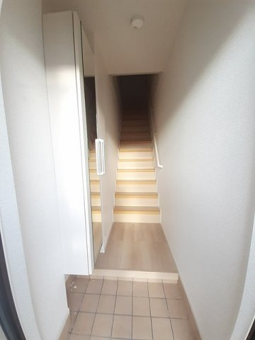 【玄関】 | ベルシャイン　紀三井寺　Ⅰ | 毎日通る玄関はこちらです