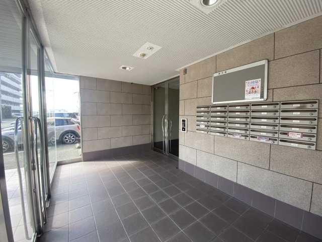 【洗面所】 | グランド・メール | スペースが確保できる洗面所です